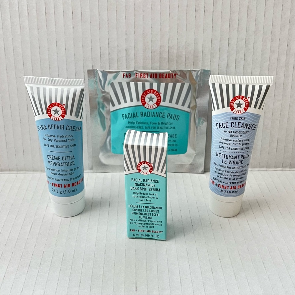 First aid beauty mini set
